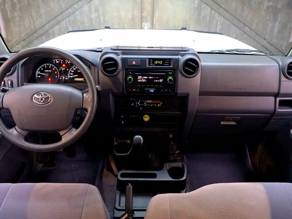 Land Cruiser Prado (Import) 2019 Model 4.0L Manual