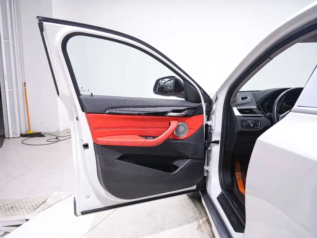 BMW X2 2021 sDrive20i M Offroad Package