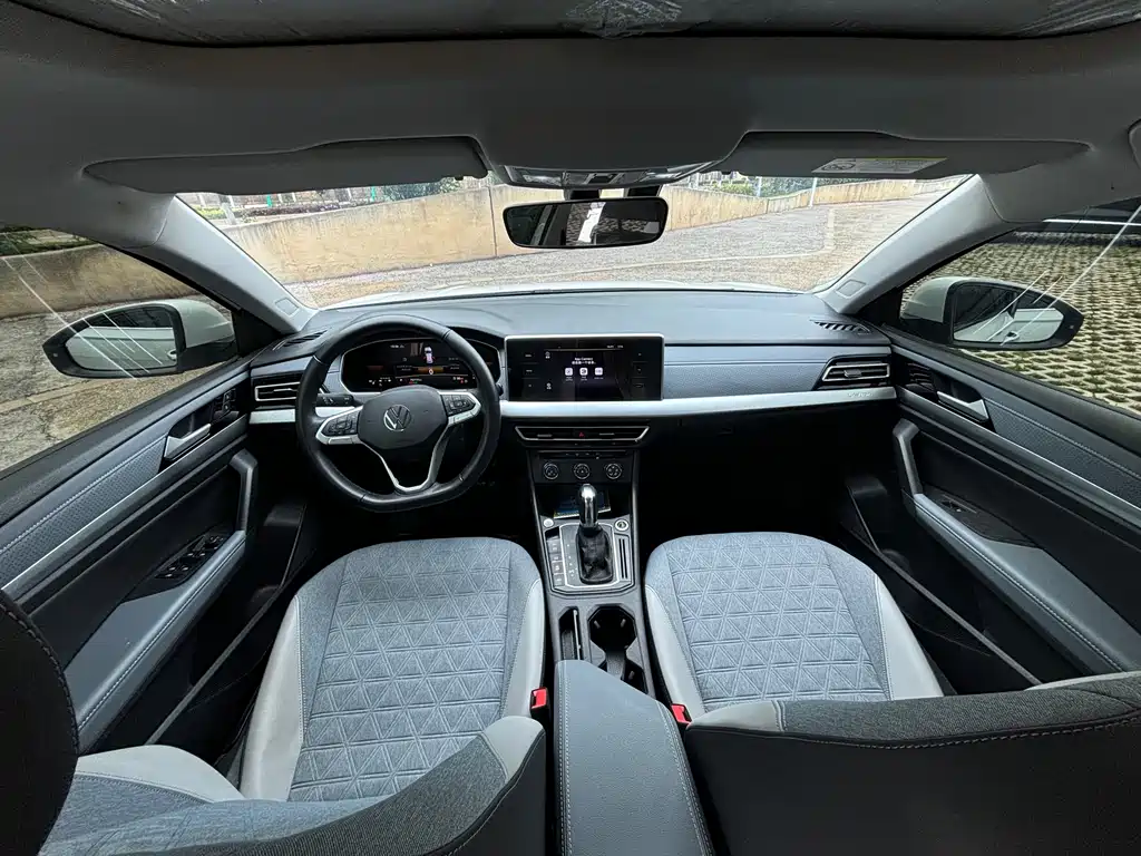 Lavida 2023 280TSI DSG Full Escape Edition