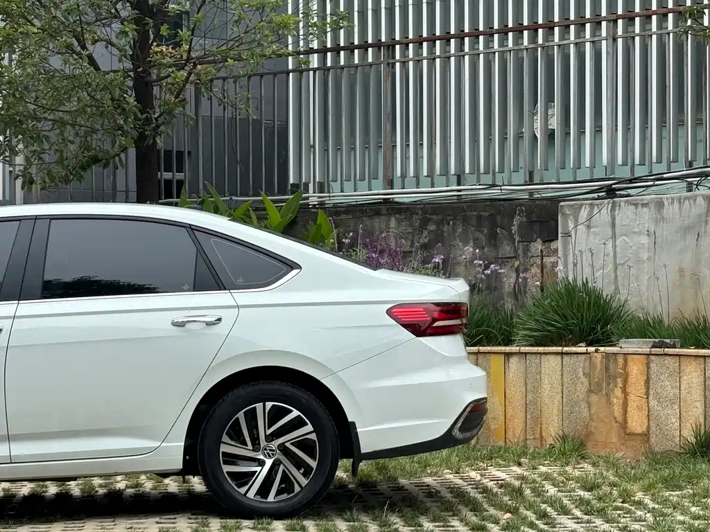 Lavida 2023 280TSI DSG Full Escape Edition