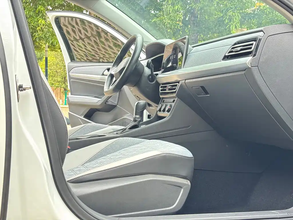 Lavida 2023 280TSI DSG Full Escape Edition