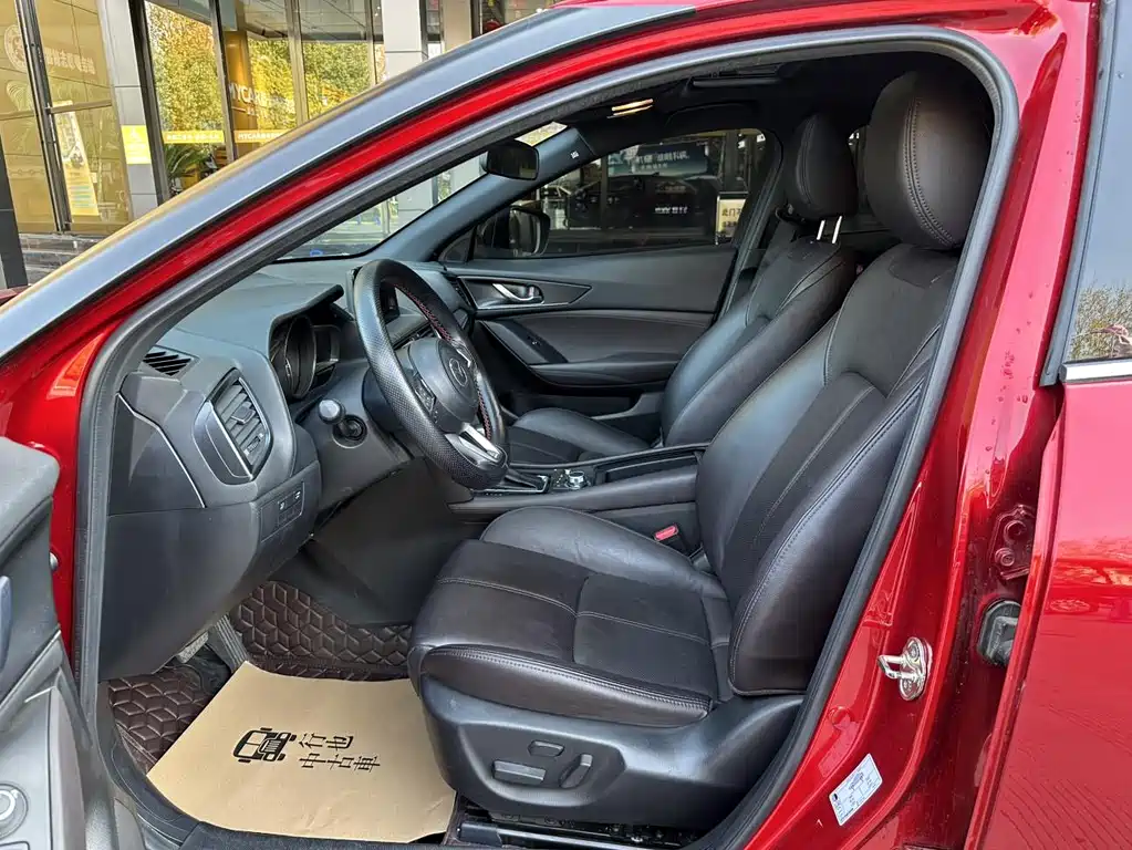 Mazda CX-4 2020 2.0L Automatic Two-wheel Drive Skyactiv-i Version