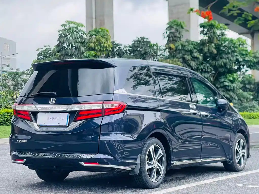 Odyssey 2015 2.4L Prestige Edition