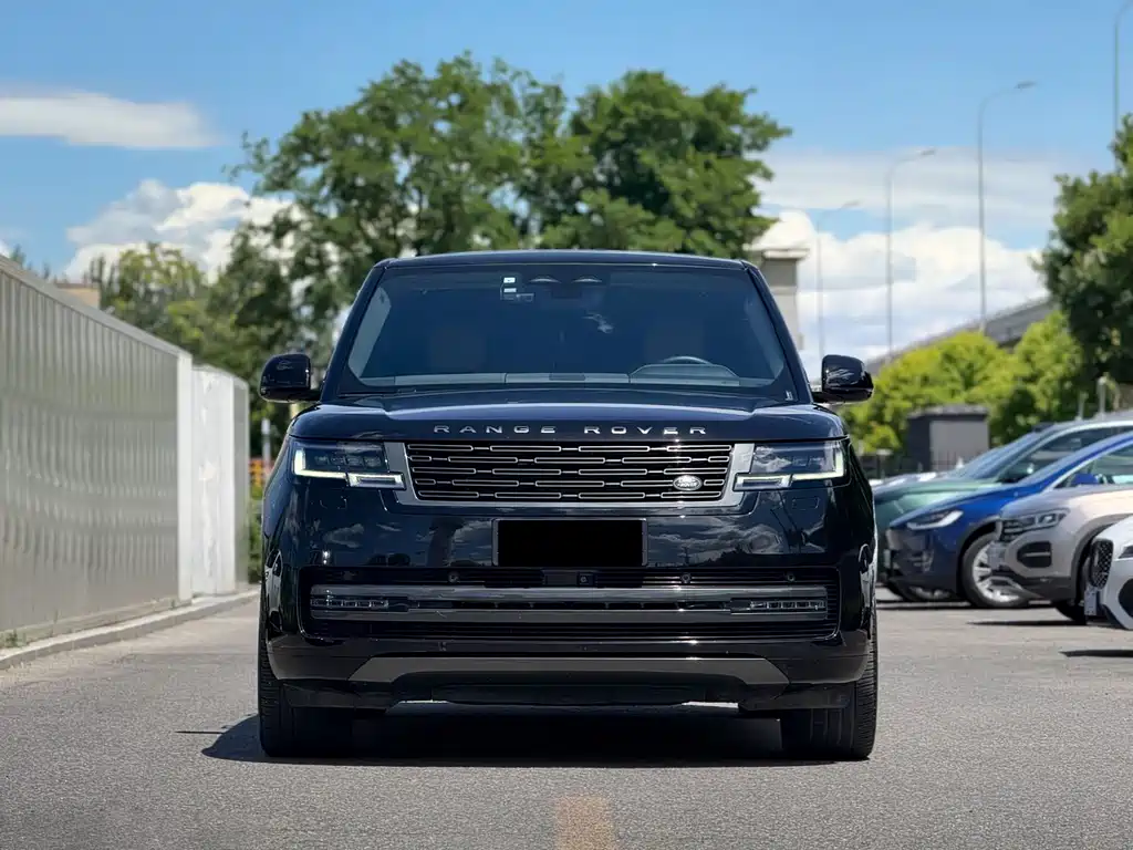 Range Rover 2024 Edition 3.0 L6 360PS Grand Edition
