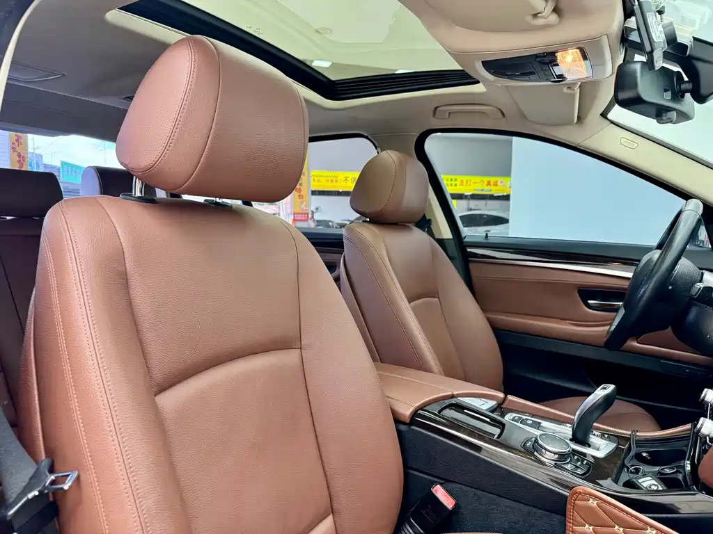 BMW 5 Series 2014 528Li Leading Edition