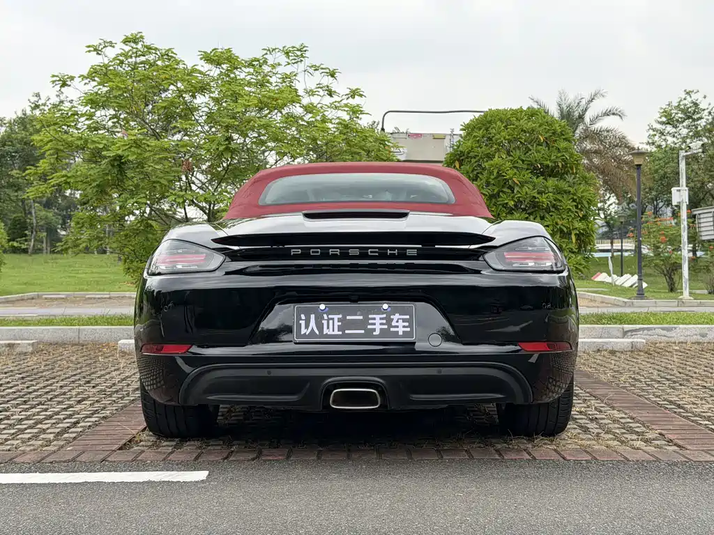 Porsche 718 Boxster 2.0T 2018 Model