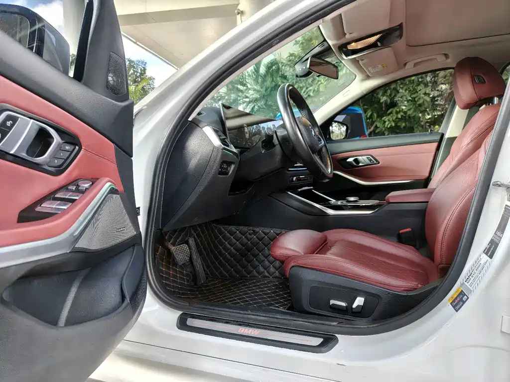 BMW i3 2022 eDrive 35 L