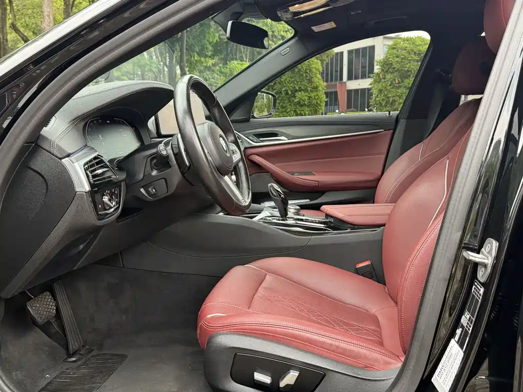 BMW 5 Series 2022 Model Facelift 530Li Leading Edition M Sport Package