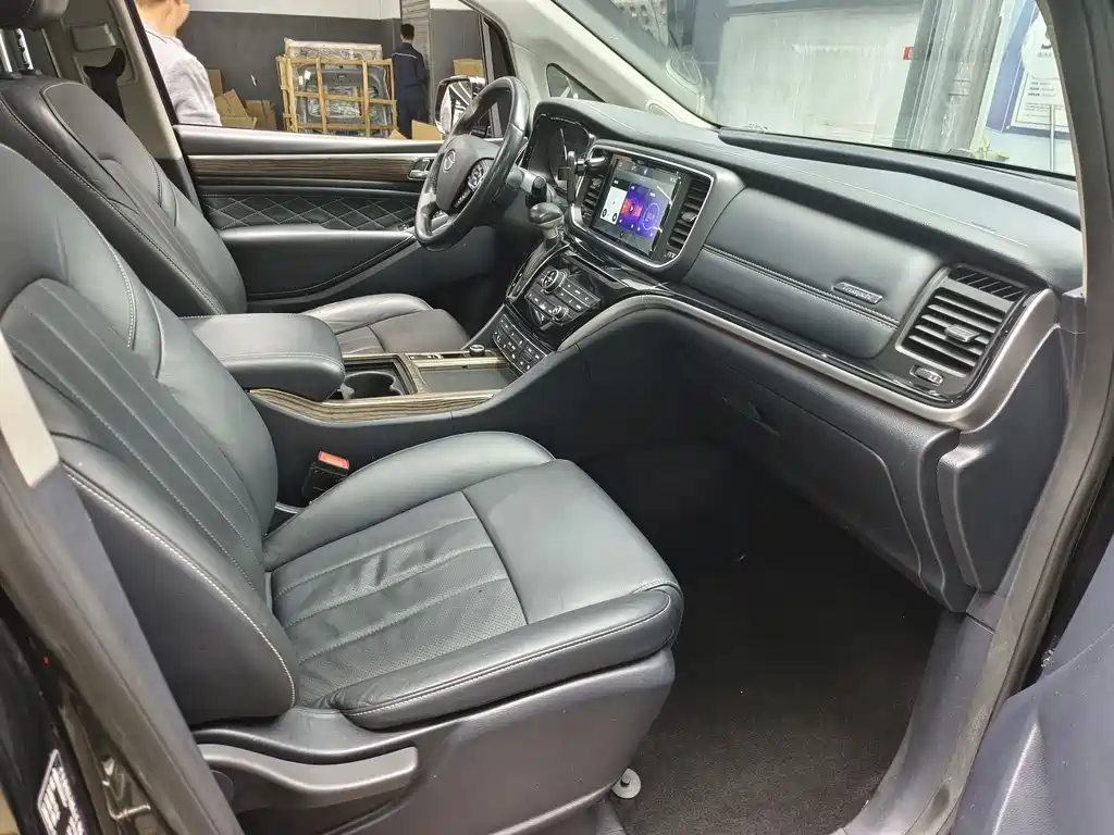 Enspire M8 2020 Edition 390T Prestige Edition