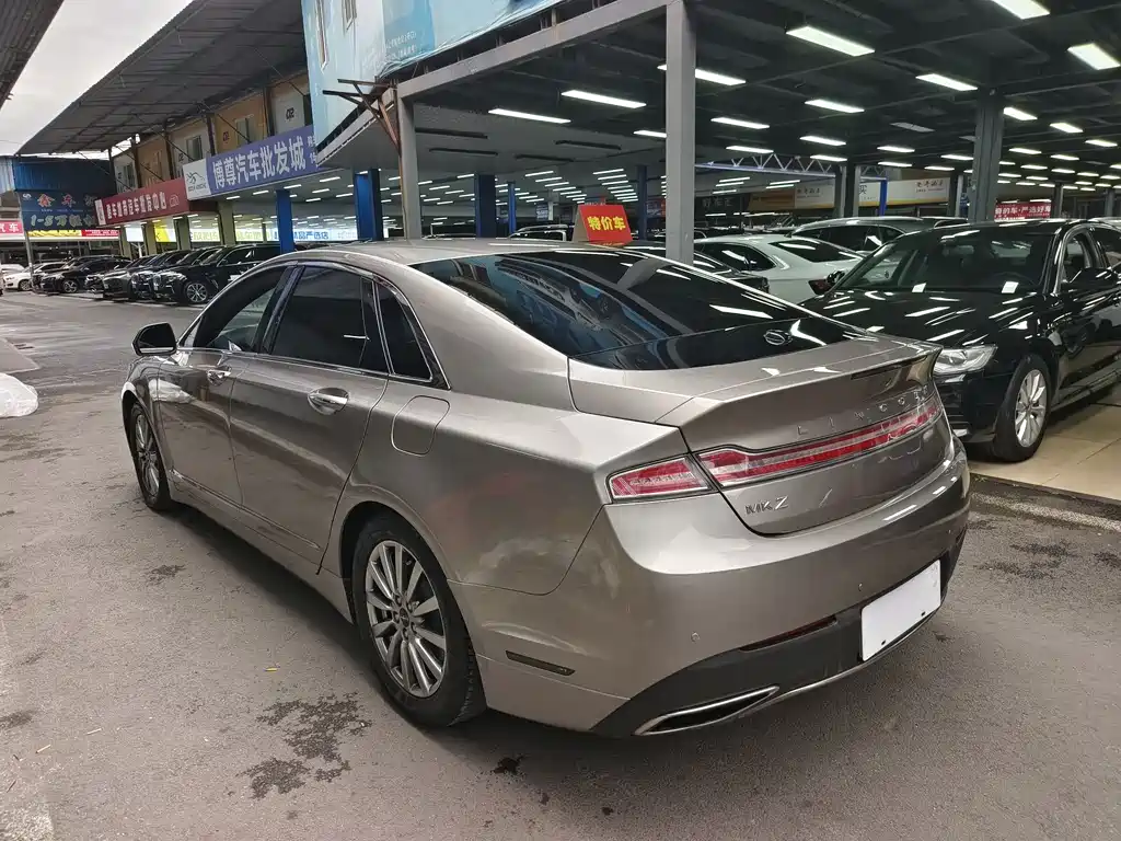 Lincoln MKZ 2019 2.0T Grand Touring Edition National V
