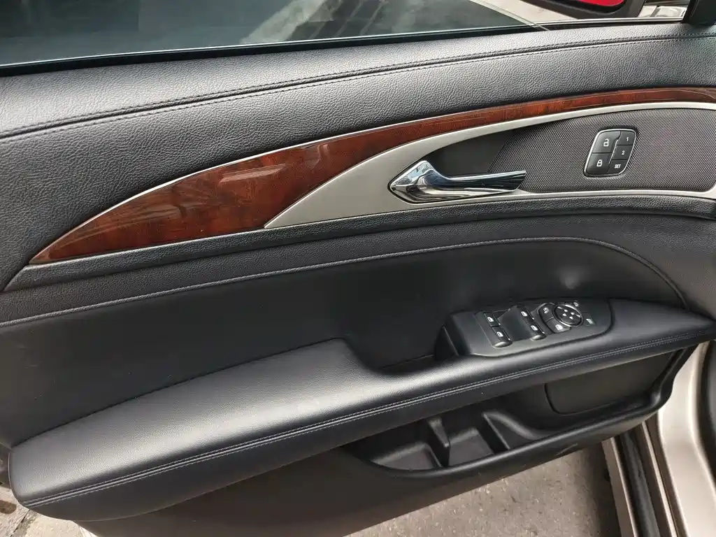 Lincoln MKZ 2019 2.0T Grand Touring Edition National V