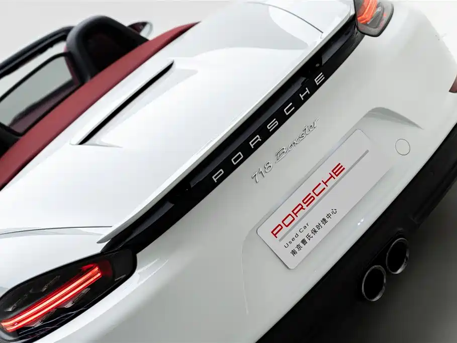 Porsche 718 Boxster 2.0T 2016 Model