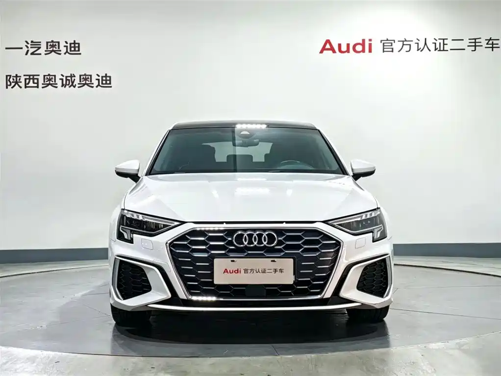Audi A3 2021 Sportback 35 TFSI Luxury Sportline
