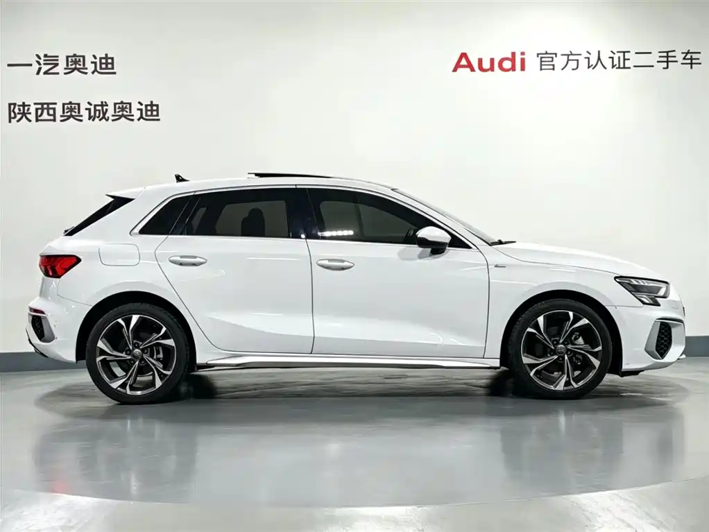 Audi A3 2021 Sportback 35 TFSI Luxury Sportline