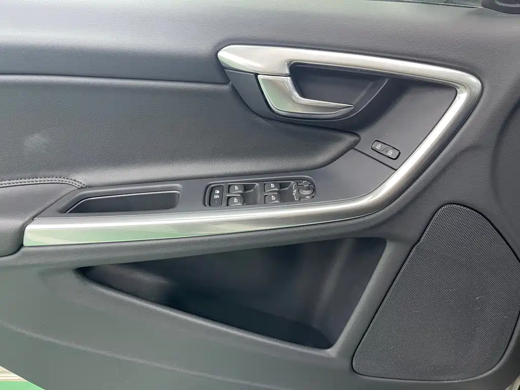 Volvo V60 2017 T5 Intelligent Comfort Edition National VI