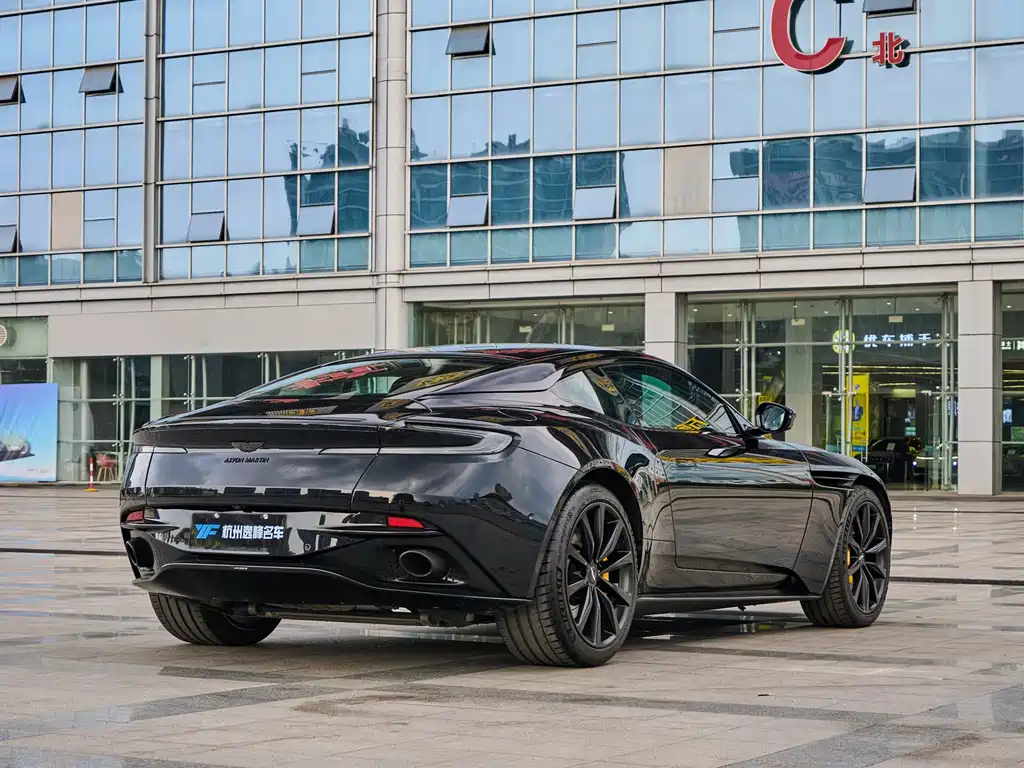 Aston Martin DB11 2019 Model 4.0T V8 Coupe