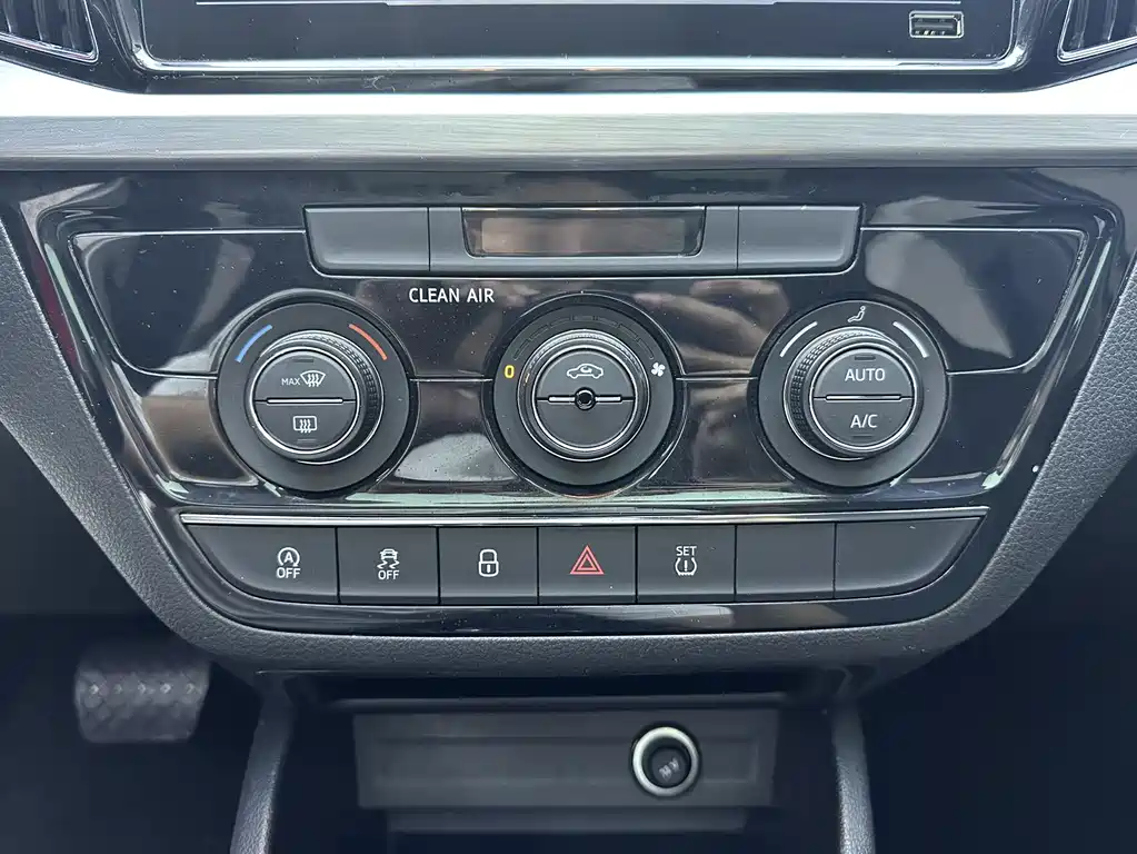 Kia Kmall 2022 GT 1.5L Automatic Zhenxiang Edition