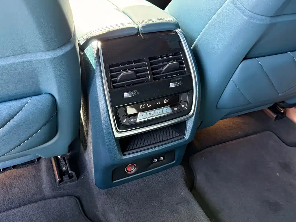 BMW XM 2023 Basic Model