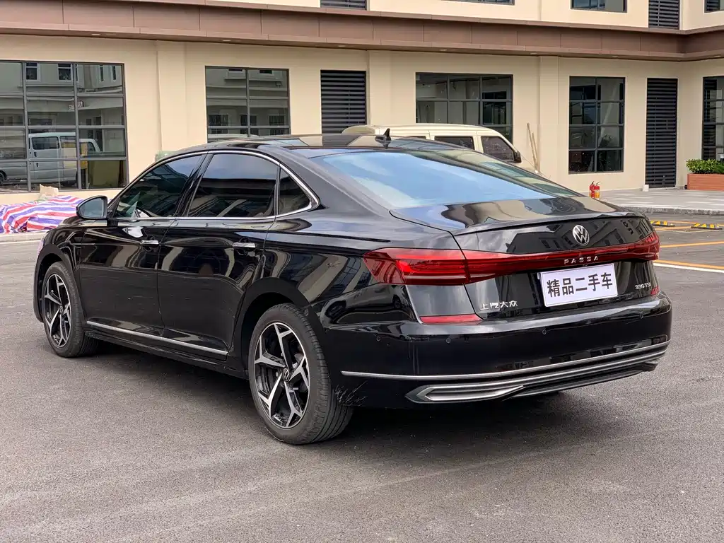 Passat 2023 330 TSI Starry Luxury Edition