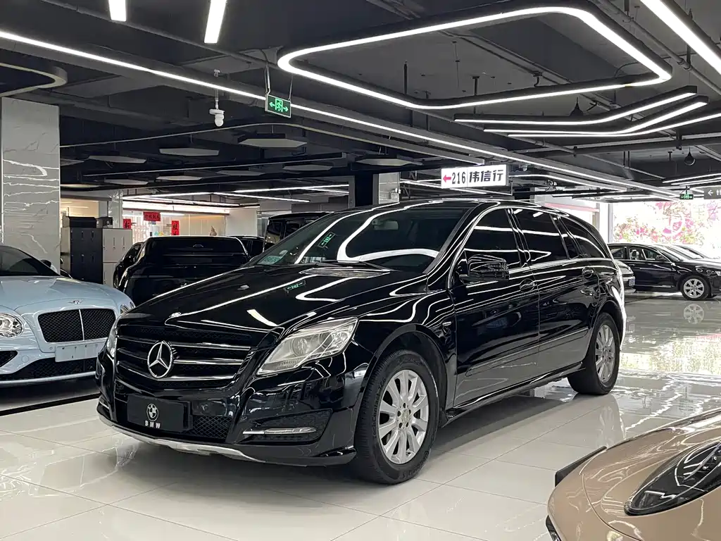 Mercedes-Benz R-Class 2017 R 320 4MATIC Business Edition Limited Edition