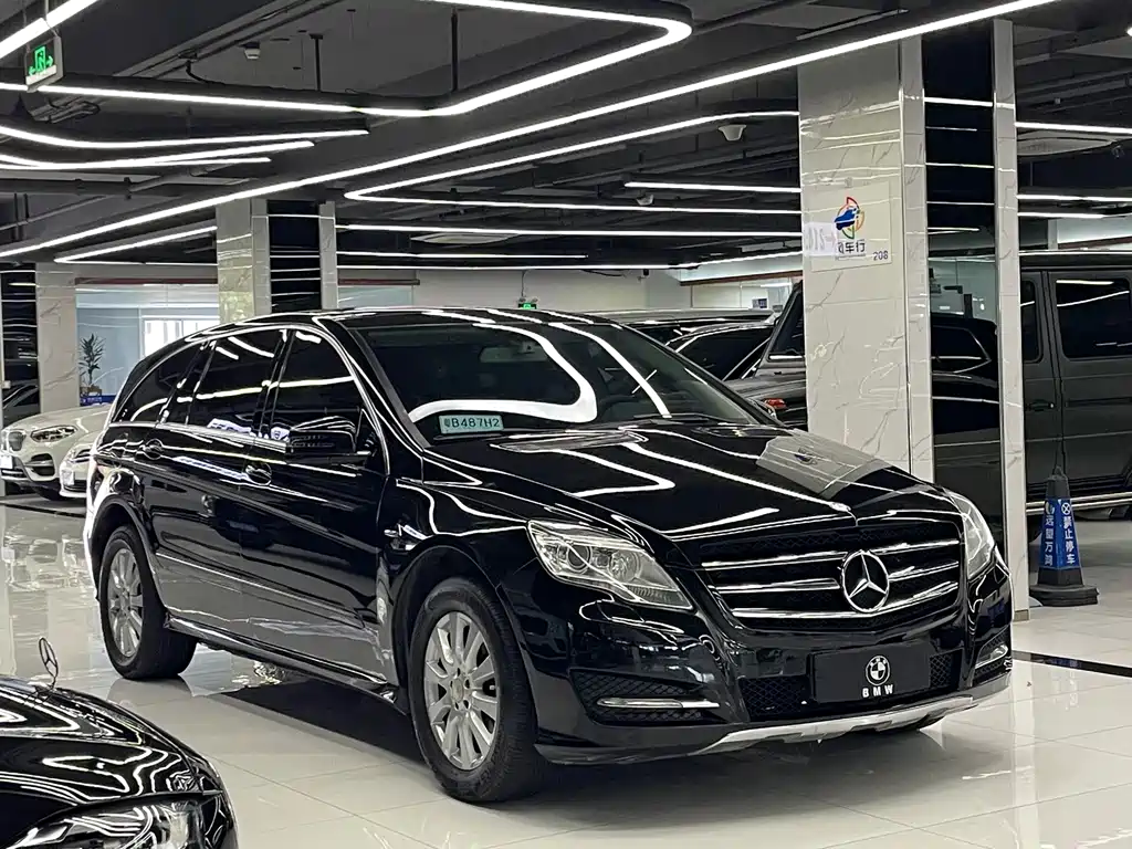 Mercedes-Benz R-Class 2017 R 320 4MATIC Business Edition Limited Edition