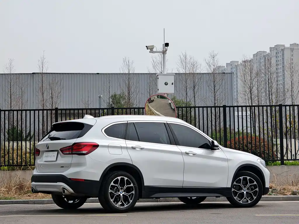 BMW X1 2022 sDrive25Li Leading Edition