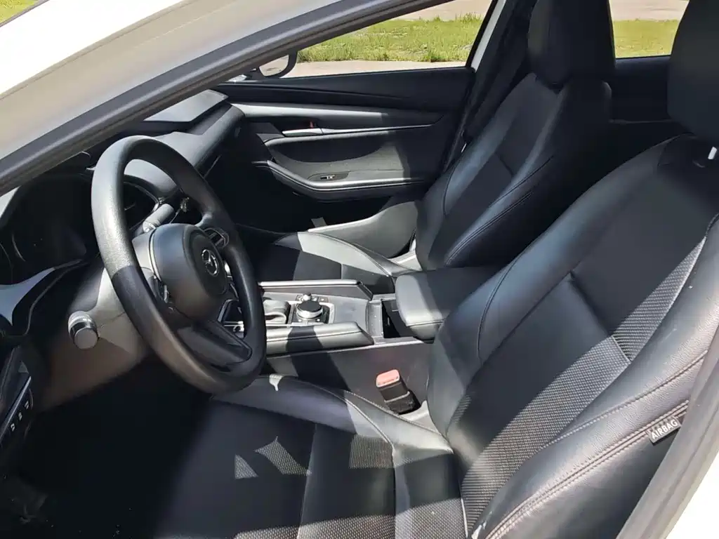 Mazda 3 Atenza 2020 1.5L Automatic Quality Beauty Edition