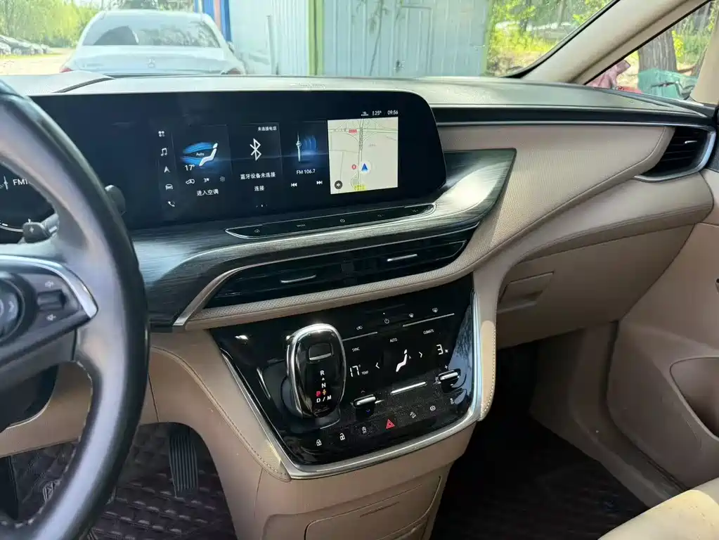 Buick GL8 2020 ES Luxury 653T