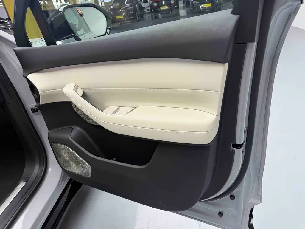 NIO EC6 2025 Model 75kWh