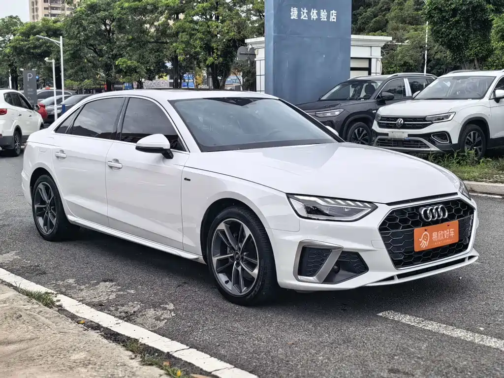 Audi A4L 2022 40 TFSI Sporty Dynamic Edition