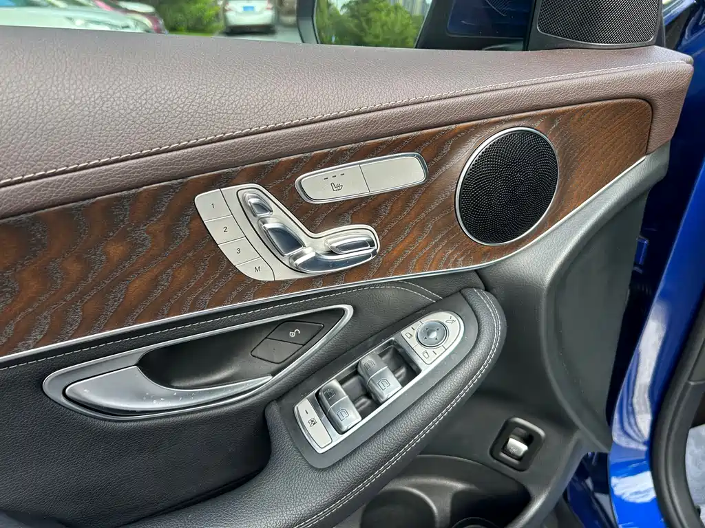 Mercedes-Benz GLC 2017 GLC 300 4MATIC Dynamic Edition