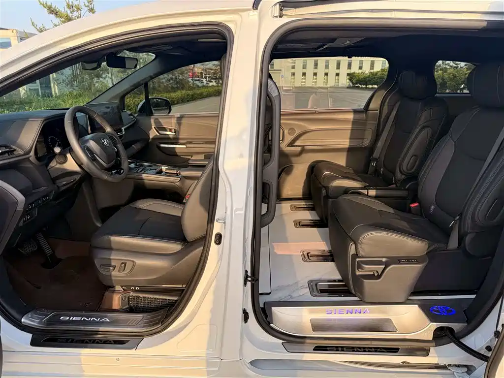 Sienna 2023 2.5L Hybrid Prestige Edition