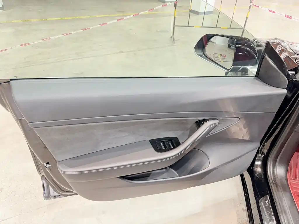 Model 3 Standard Range Rear-Wheel Drive Upgrade Version 2020
