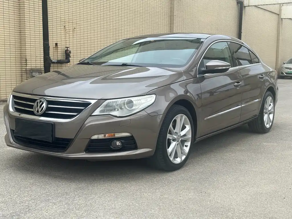 One Auto-Volkswagen CC 2011 Model Luxury Edition