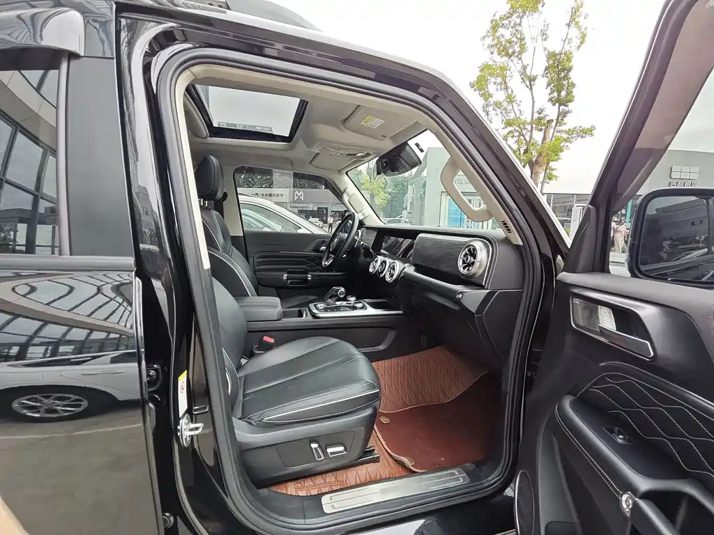 Tank 300 2023 City Edition 2.0T Very Stylish