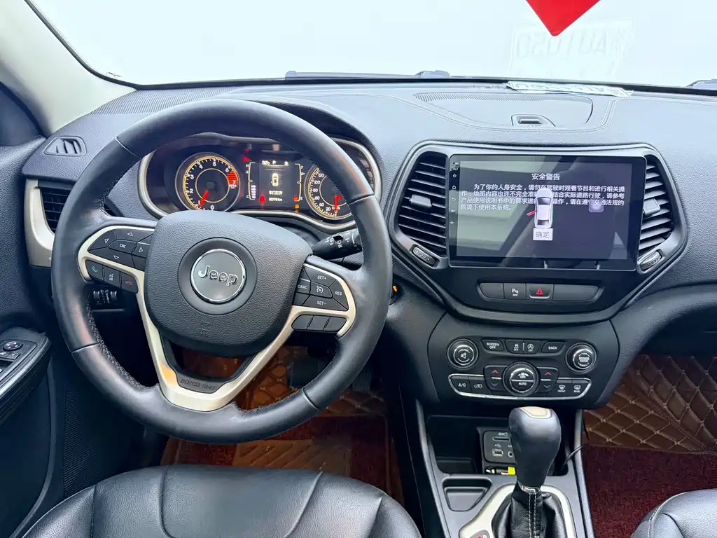 Freedom Light 2017 2.4L Leading Edition