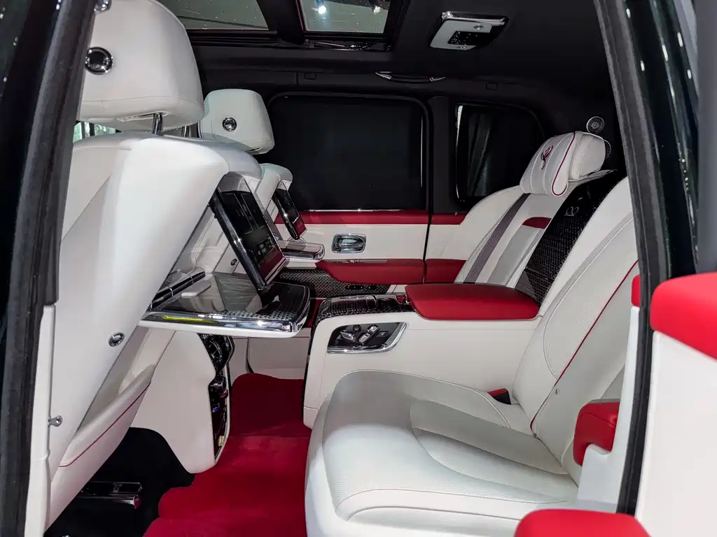Cullinan 2018 4-seater Edition