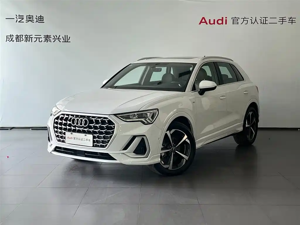 Audi Q3 2024 35 TFSI Fashion Elegance Edition