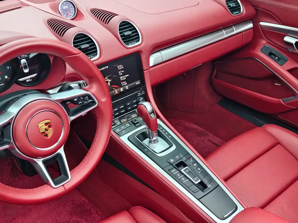Porsche 718 Boxster 2.0T 2018 Model