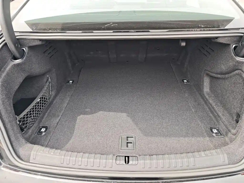 Audi A6L 2023 Facelift 40 TFSI Luxury Dynamic Edition