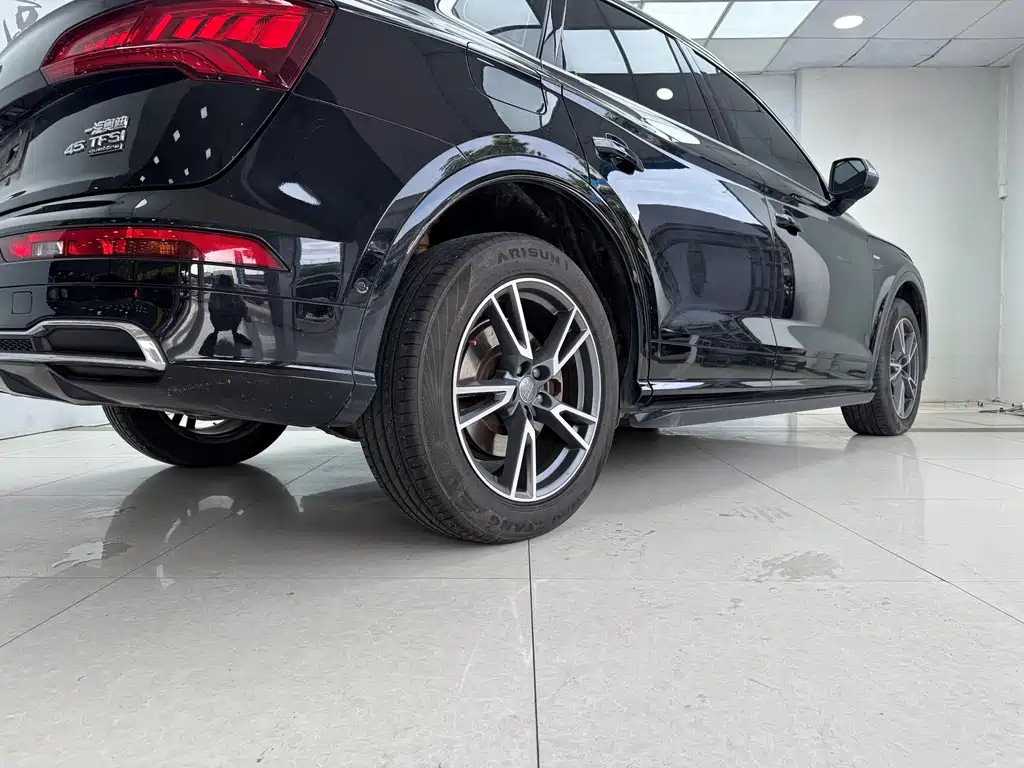 Audi Q5L 2020 45 TFSI Prestige Fashion Edition