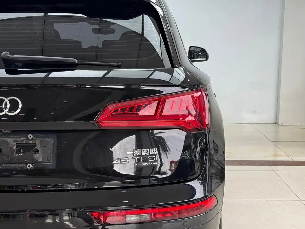 Audi Q5L 2020 45 TFSI Prestige Fashion Edition