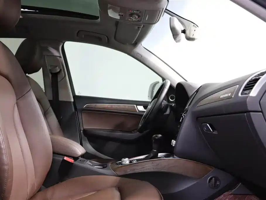 Audi Q5 2017 40 TFSI Comfort Edition
