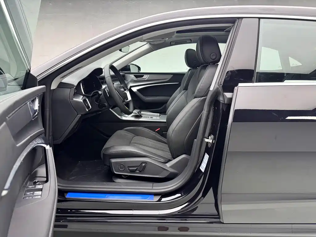 Audi A7L 2025 45 TFSI Luxury Edition