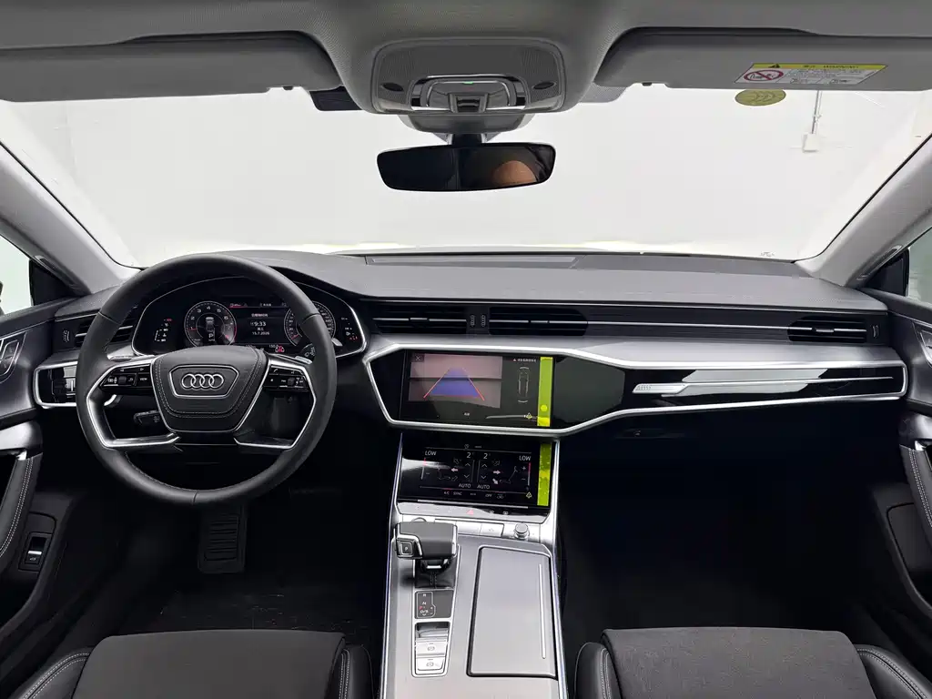 Audi A7L 2025 45 TFSI Luxury Edition