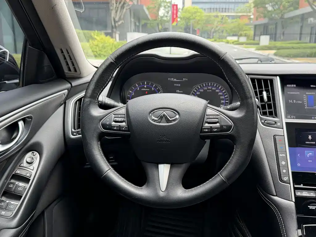 Infiniti Q50L 2018 2.0T Elegance Edition National VI