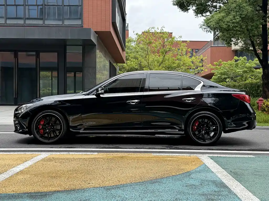 Infiniti Q50L 2018 2.0T Elegance Edition National VI