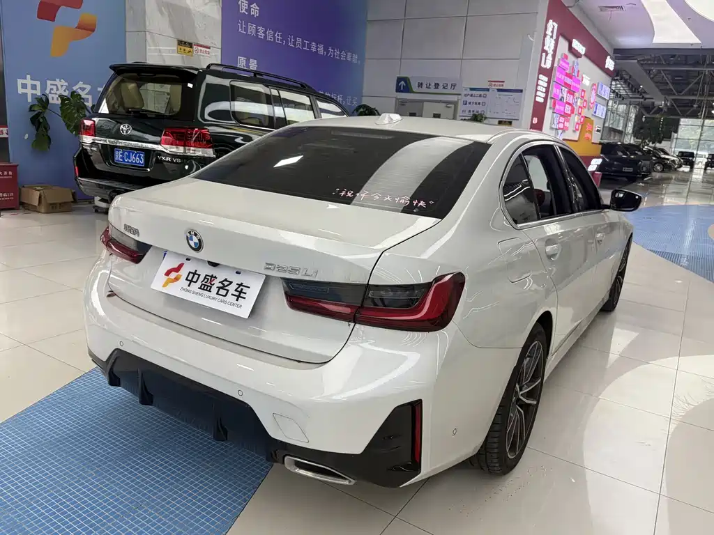 BMW 3 Series 2025 325Li M Sport Package