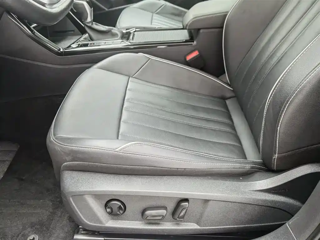 Passat 2023 Edition 330 TSI Elite Edition