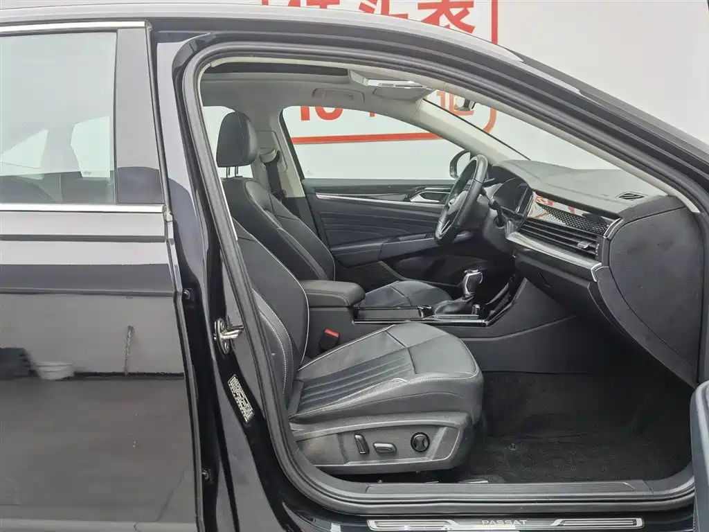 Passat 2023 Edition 330 TSI Elite Edition